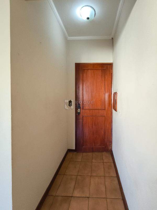 Apartamento à venda no bairro Cidade Jardim: HALL DE ENTRADA