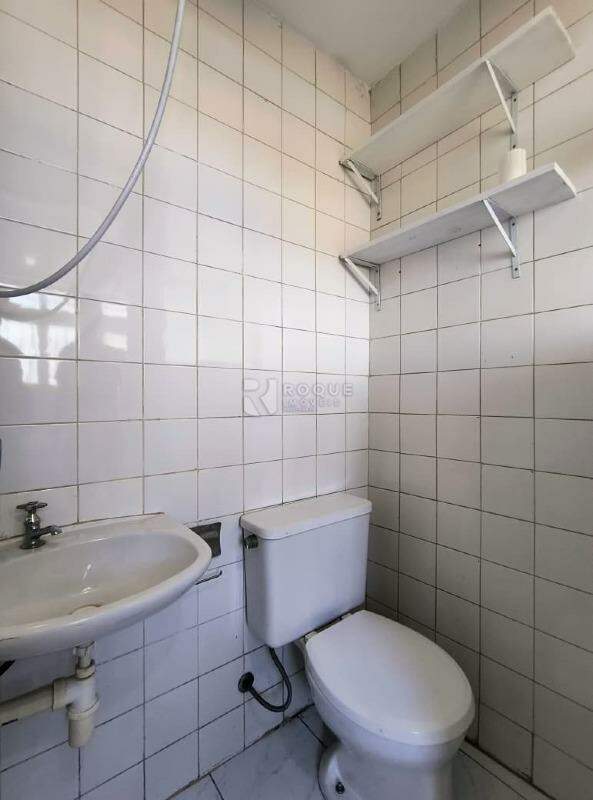 Apartamento para aluguel no bairro Centro: Wc serviço