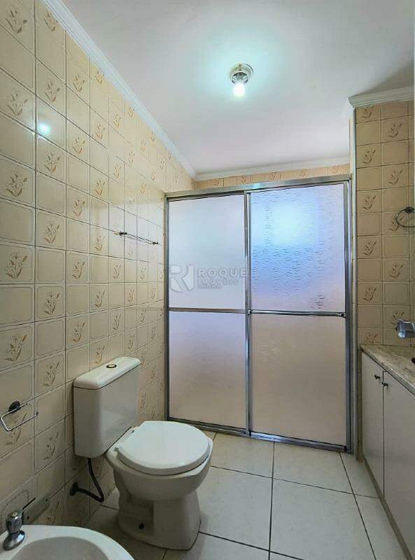 Apartamento para aluguel no bairro Centro: Wc suíte