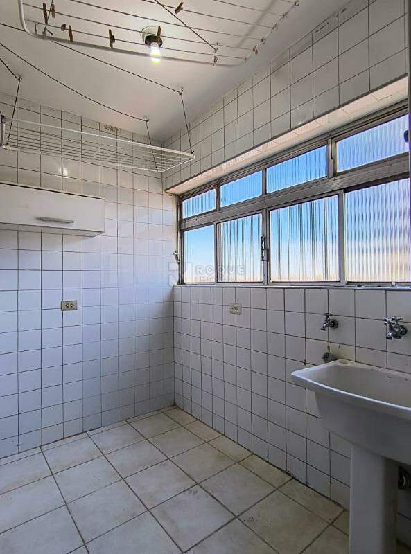 Apartamento para aluguel no bairro Centro: Lavanderia