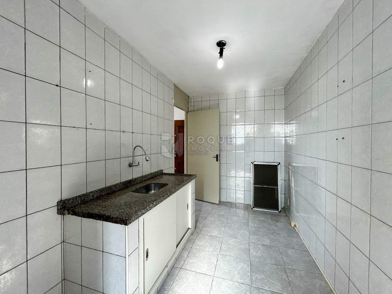 Apartamento para aluguel no bairro Vila Paulista: Cozinha 
