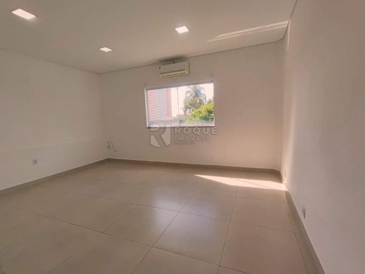 Salas/Conjuntos para aluguel no bairro Chácaras Antonieta: Sala
