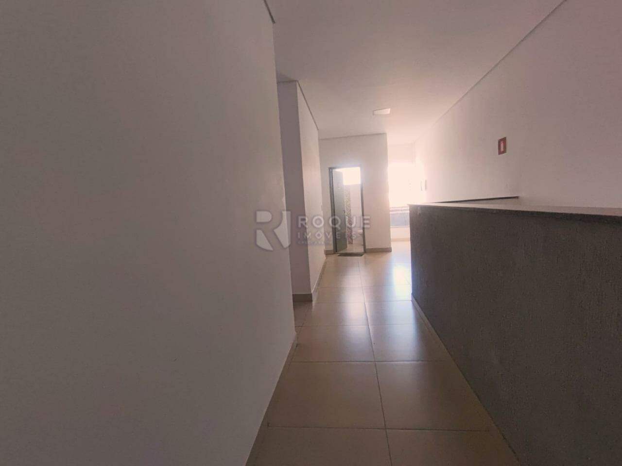 Salas/Conjuntos para aluguel no bairro Chácaras Antonieta: Hall