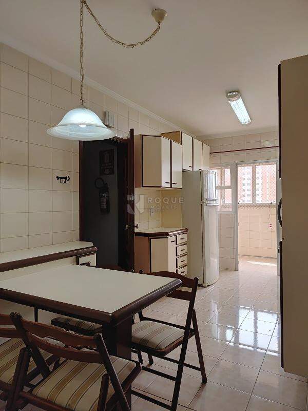 Apartamento à venda no bairro Centro: Cozinha