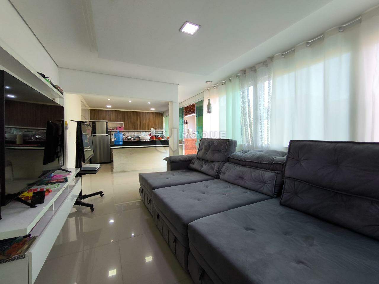 Casa Residencial à venda no bairro Residencial Nobreville: SALA DE TV