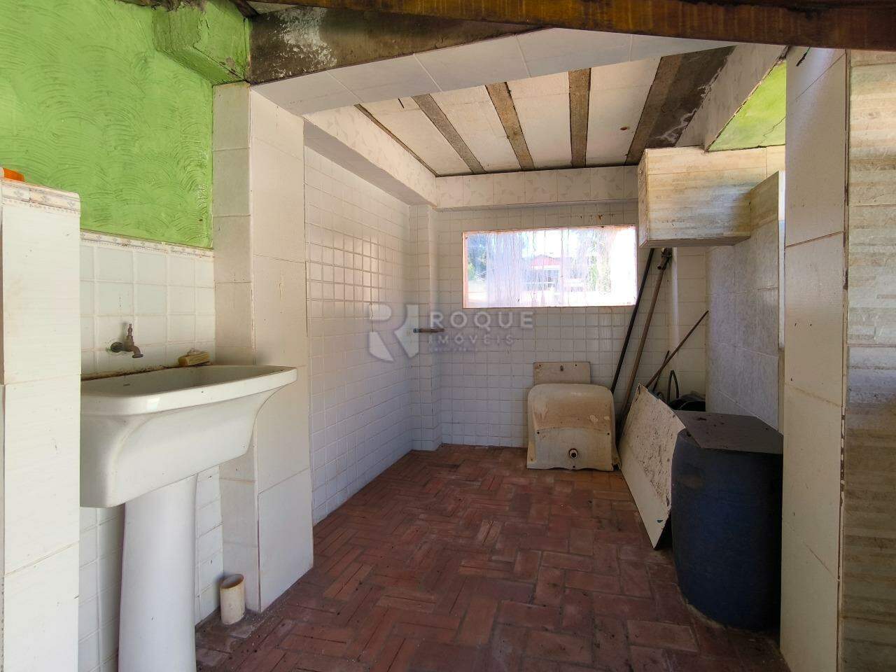 Chácara à venda no bairro Jardim Chácaras De Recreio Vale Verde: LAVANDERIA