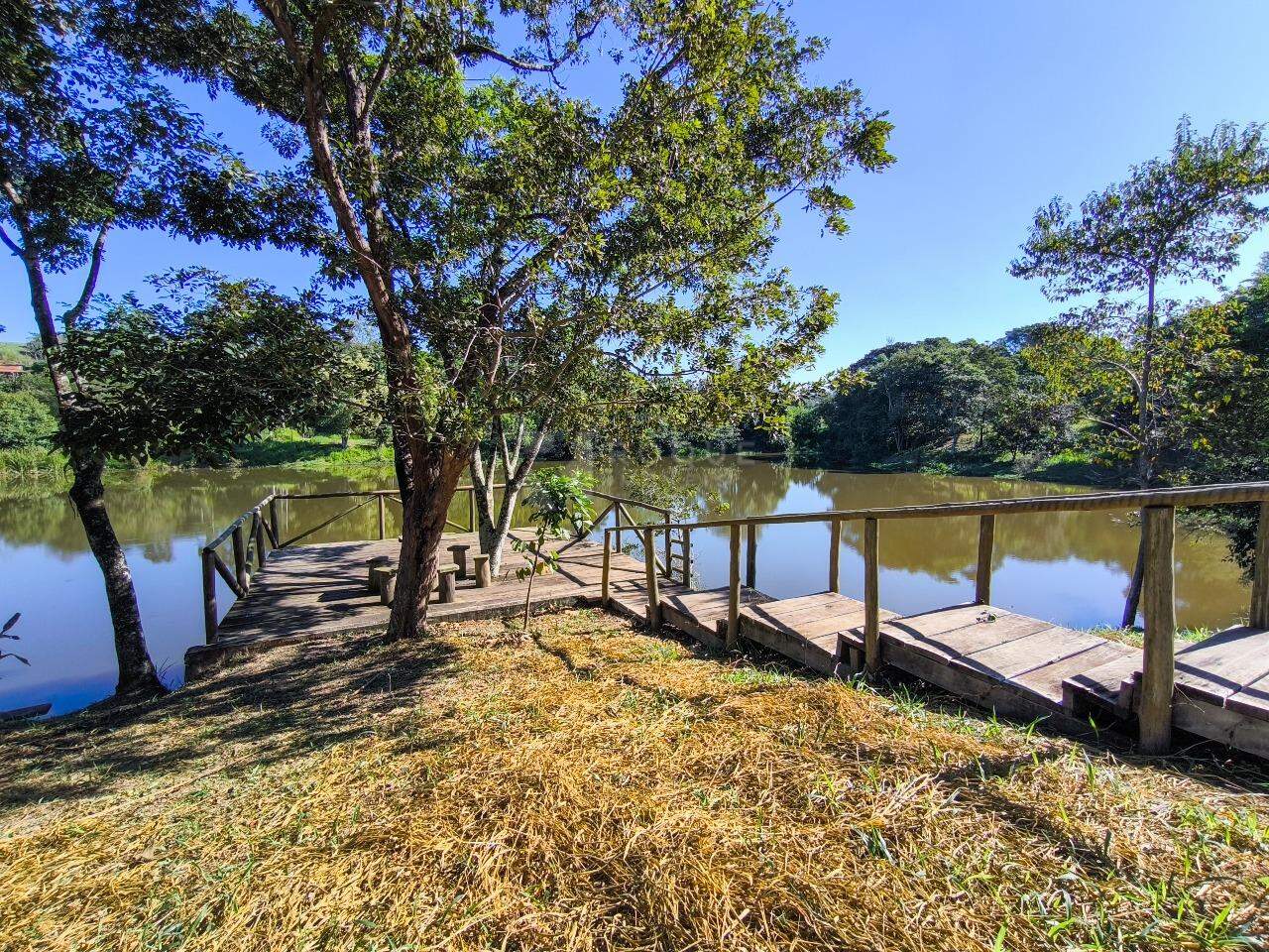 Chácara à venda no bairro Jardim Chácaras De Recreio Vale Verde: DECK