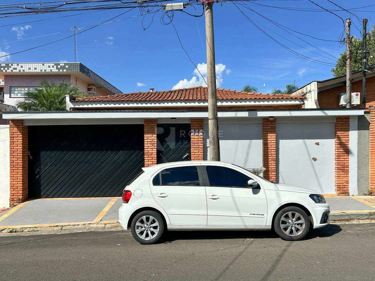 Casa Residencial para aluguel no bairro Vila Claudia: Fachada