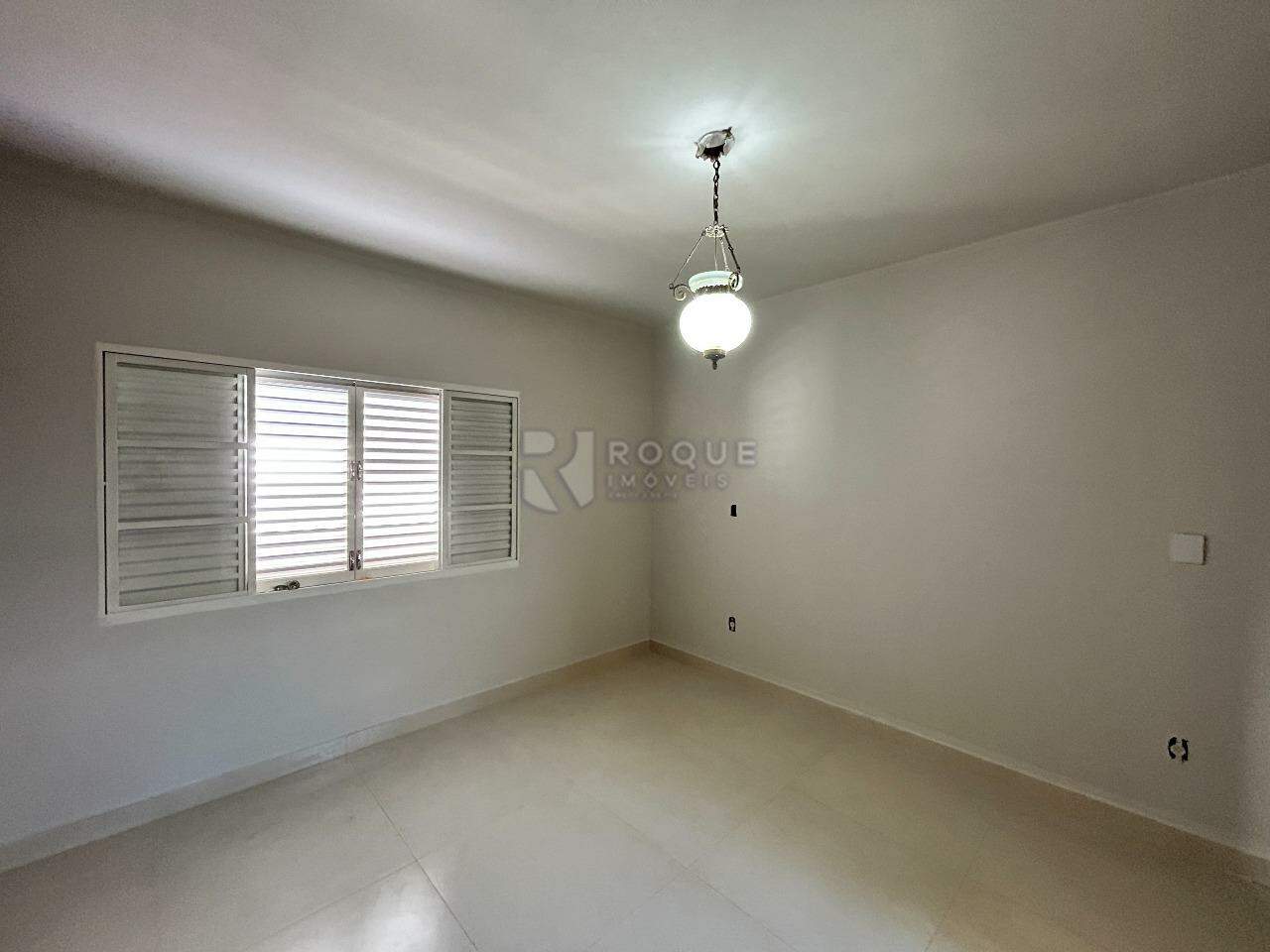 Casa Residencial para aluguel no bairro Vila Claudia: Dormitório 2 suíte