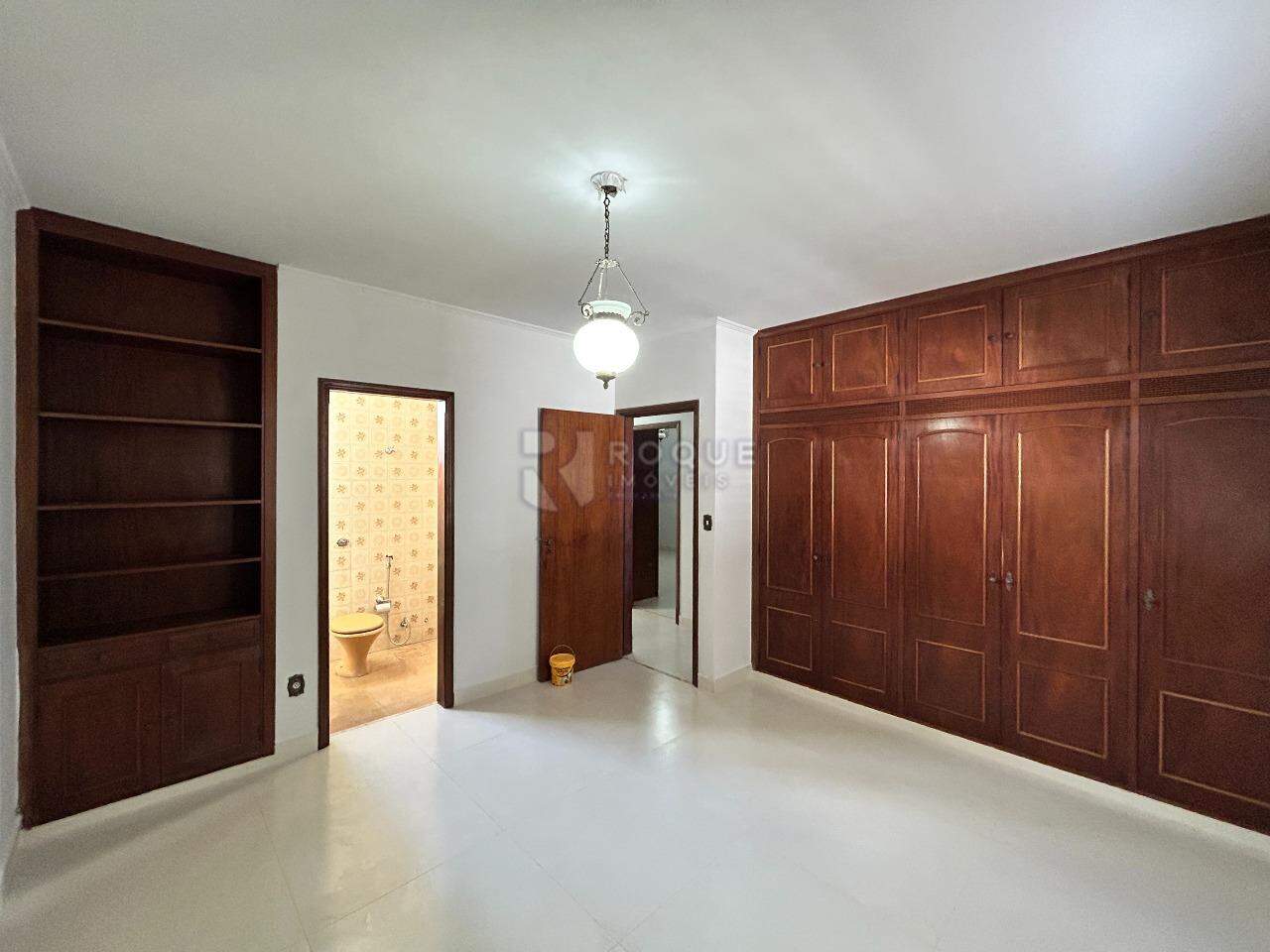 Casa Residencial para aluguel no bairro Vila Claudia: Dormitório 2 suíte