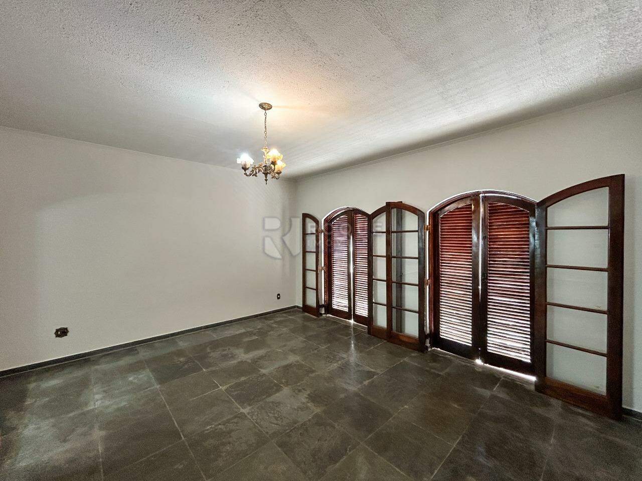 Casa Residencial para aluguel no bairro Vila Claudia: Sala