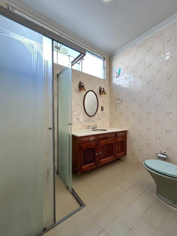 Casa Residencial para aluguel no bairro Vila Claudia: WC social