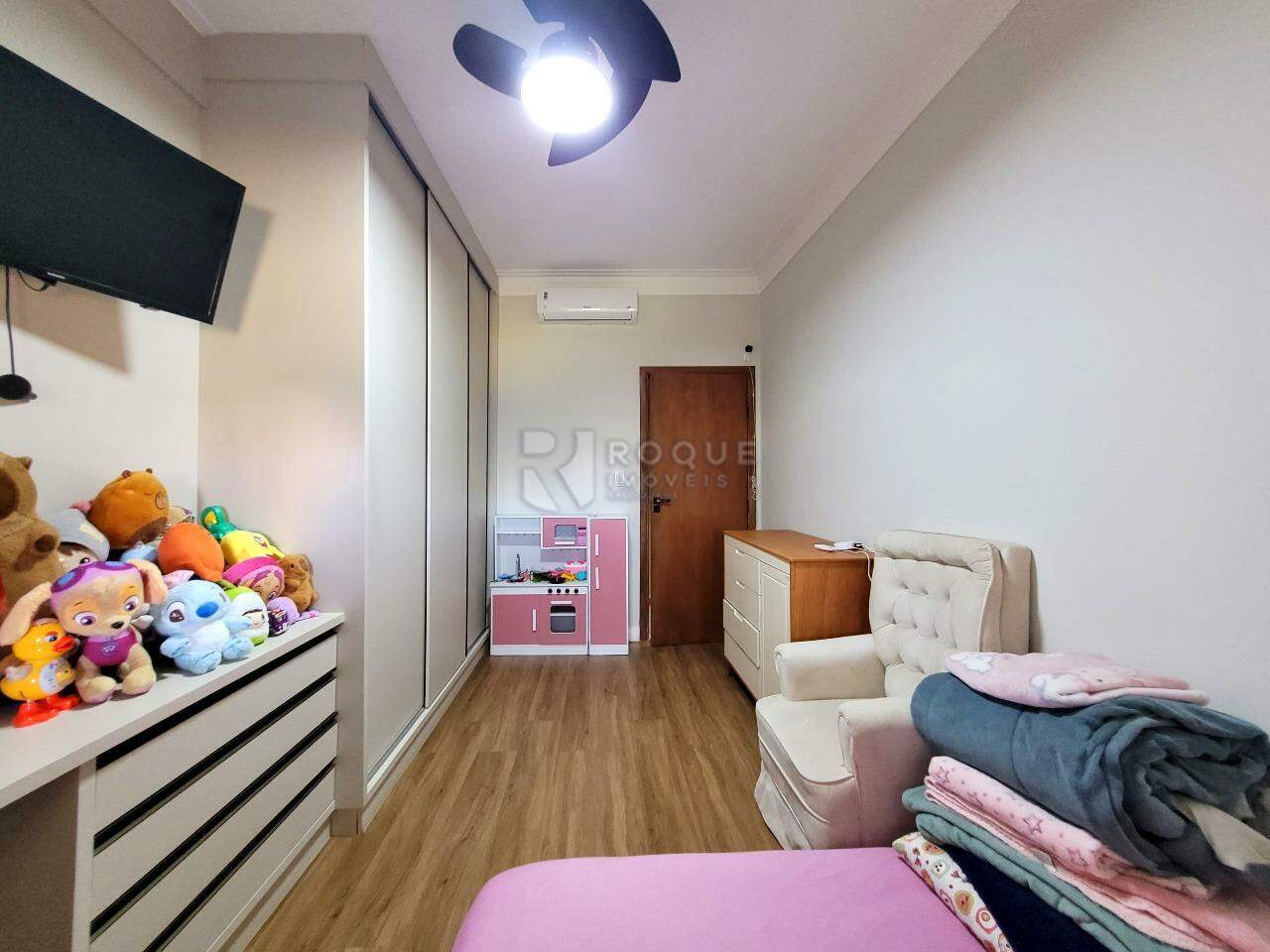 Casa Residencial à venda no bairro Jardim Canaa: Dormitório 1