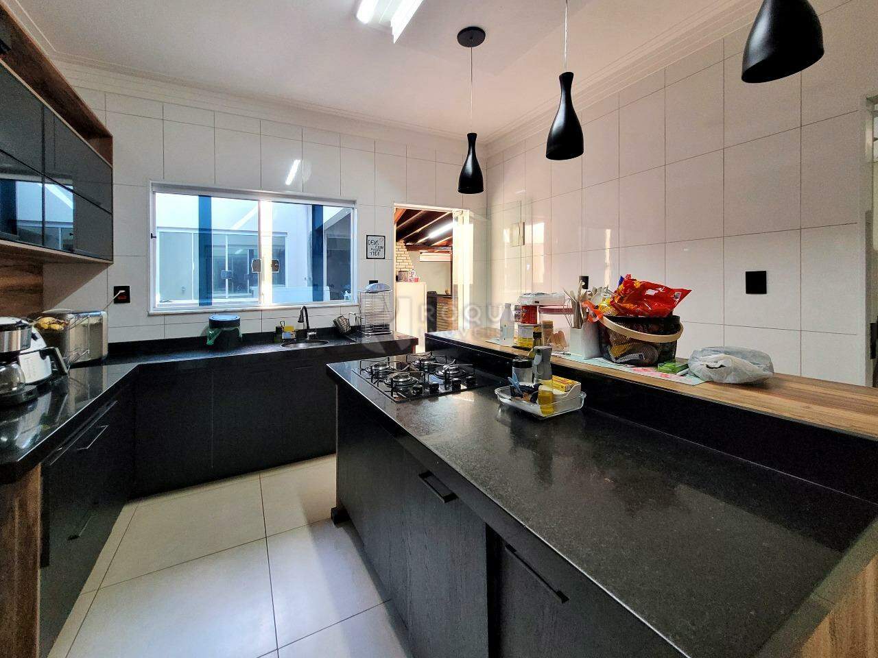 Casa Residencial à venda no bairro Jardim Canaa: Cozinha
