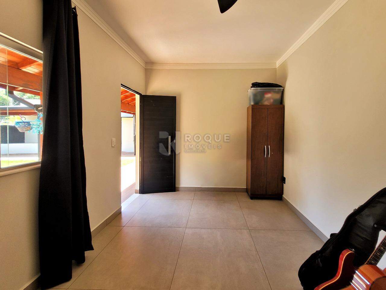 Casa Residencial à venda no bairro Jardim Canaa: Sala - Edícula