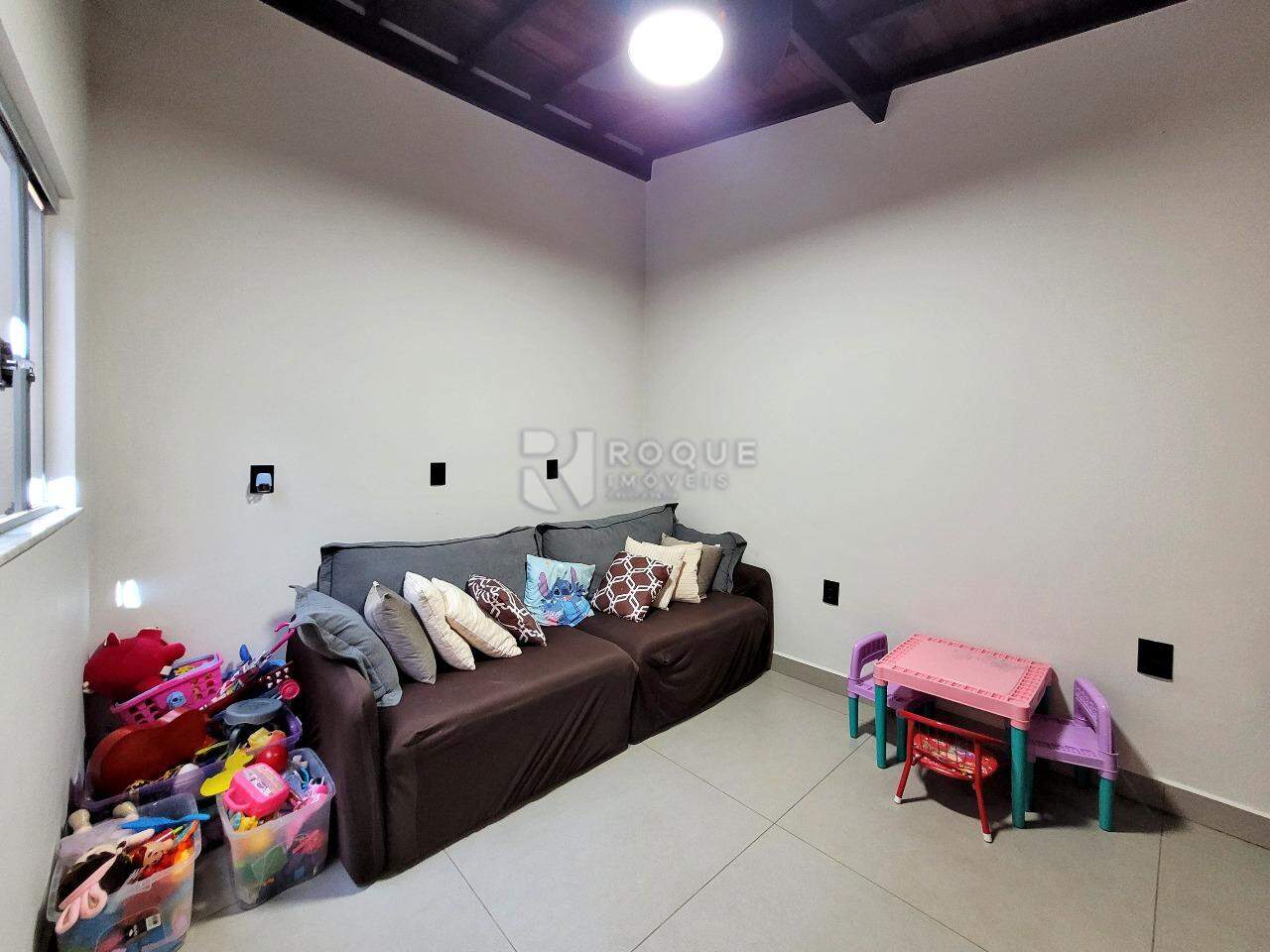 Casa Residencial à venda no bairro Jardim Canaa: Sala