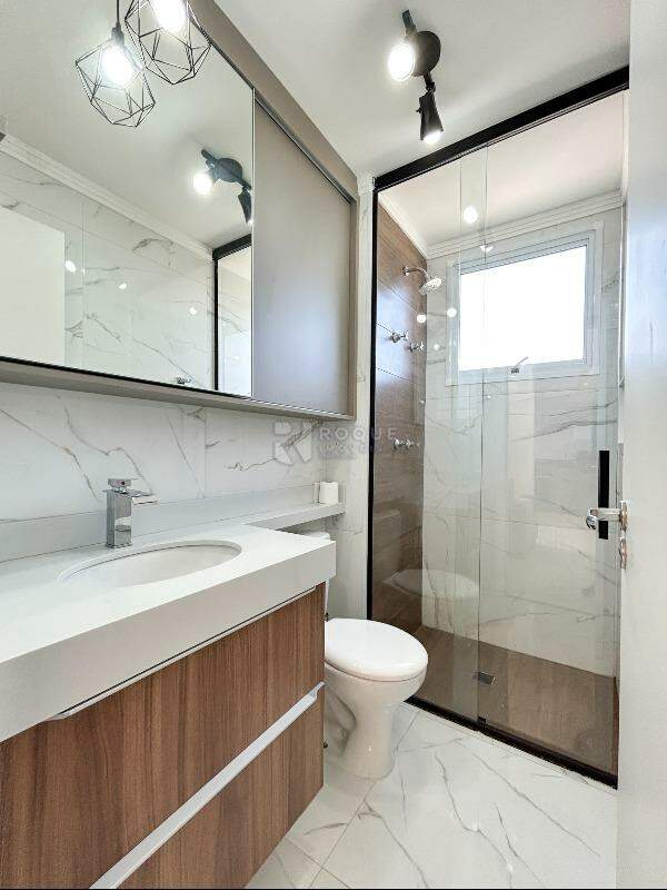 Apartamento para aluguel no bairro Jardim Santa Adélia: WC social