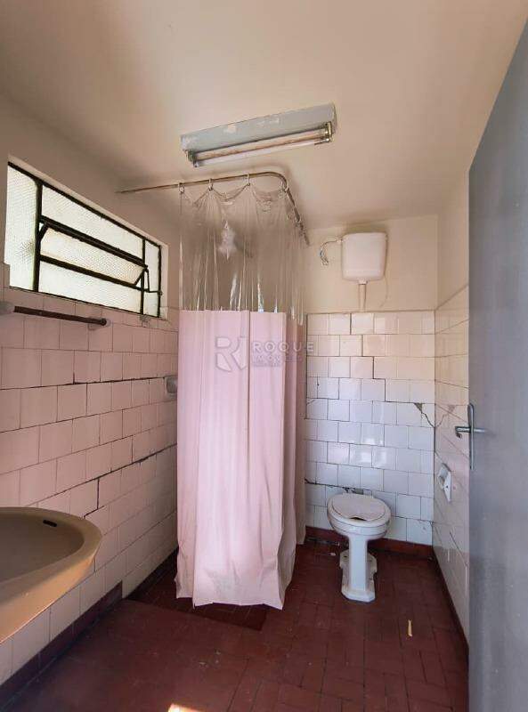 Casa Residencial para aluguel no bairro Centro: Wc externo 