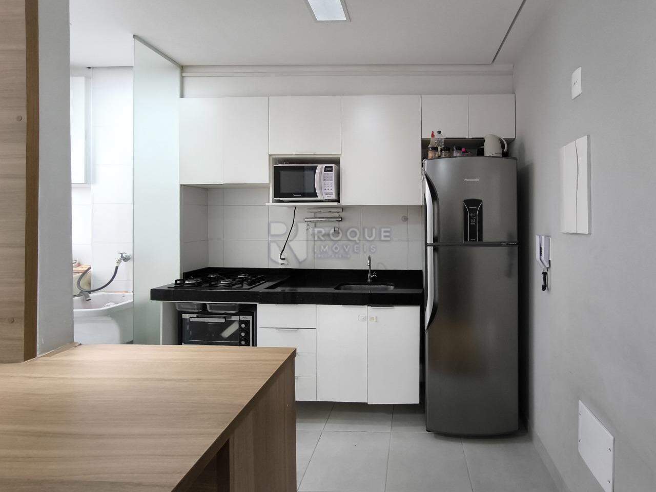 Apartamento à venda no bairro Chácaras Antonieta: COZINHA