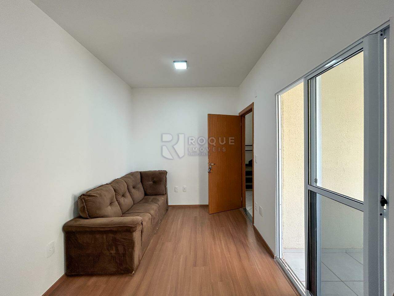 Apartamento para aluguel no bairro Fazenda Duas Barras: Sala 