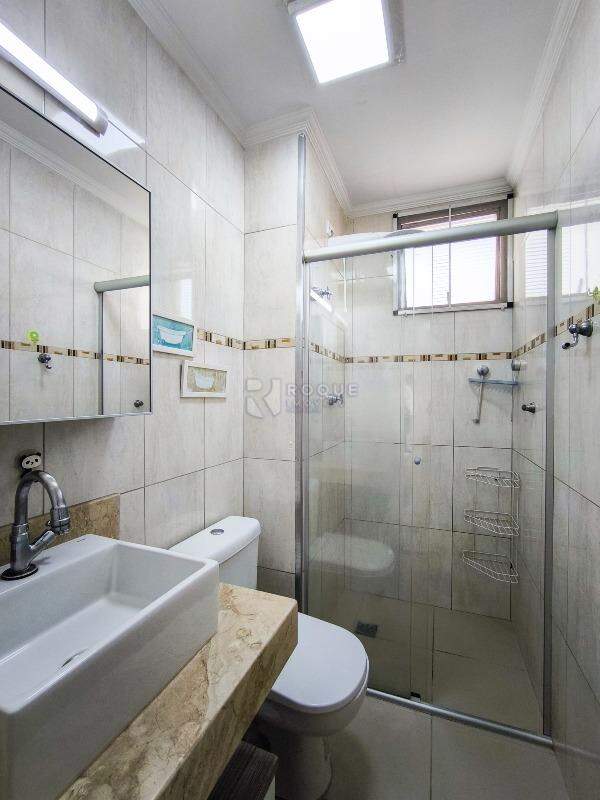 Apartamento para aluguel no bairro Vila Claudia: BANHEIRO SOCIAL