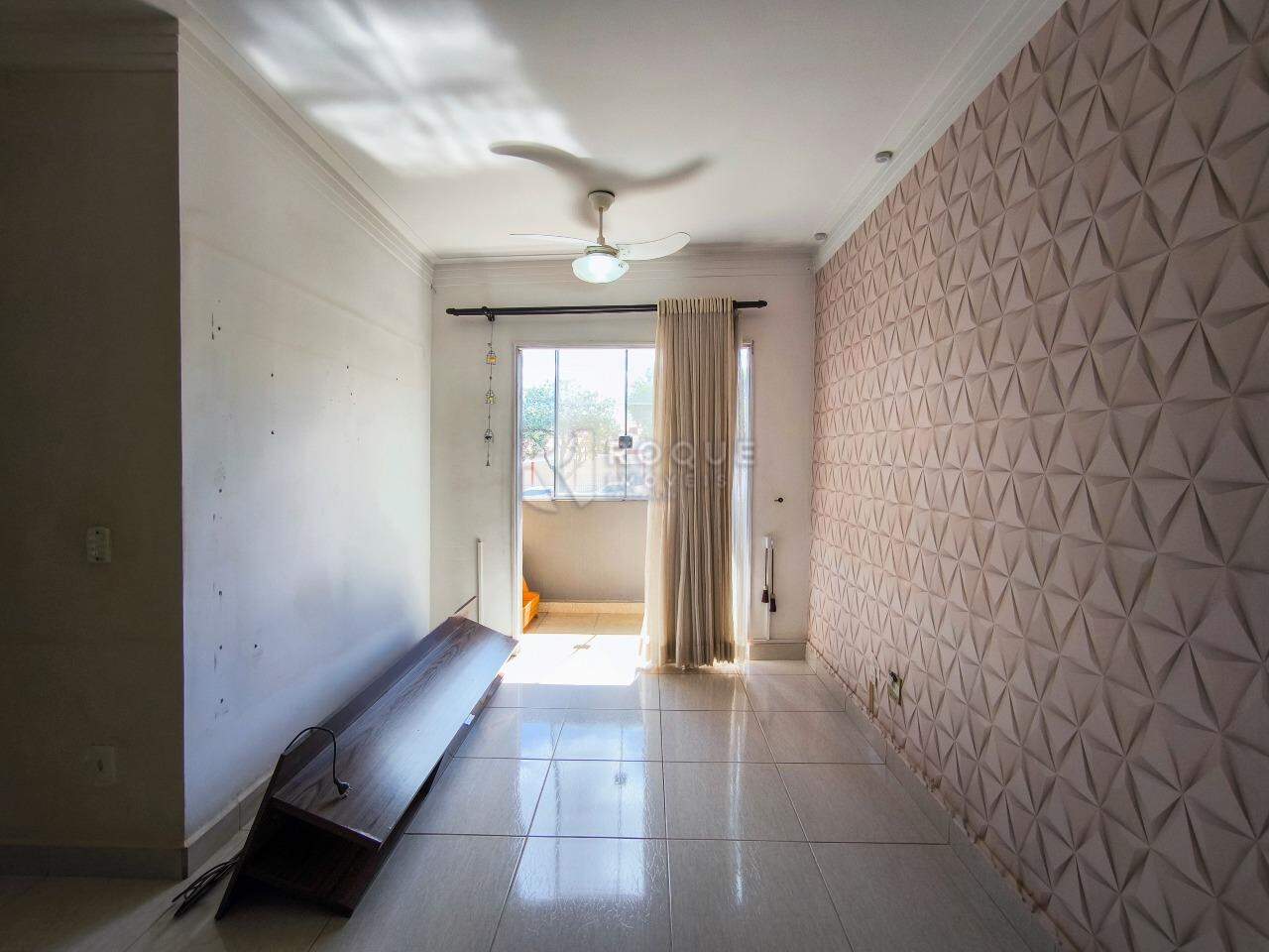 Apartamento para aluguel no bairro Vila Claudia: SALA DE ESTAR