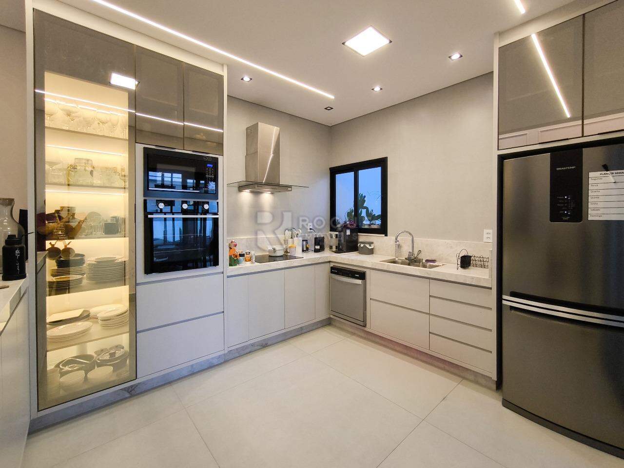 Casa Residencial à venda no bairro Terras de São Bento I: COZINHA