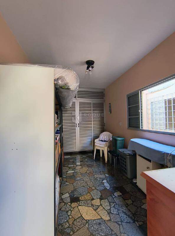 Casa Residencial para aluguel no bairro Vila Santa Lina: Despejo