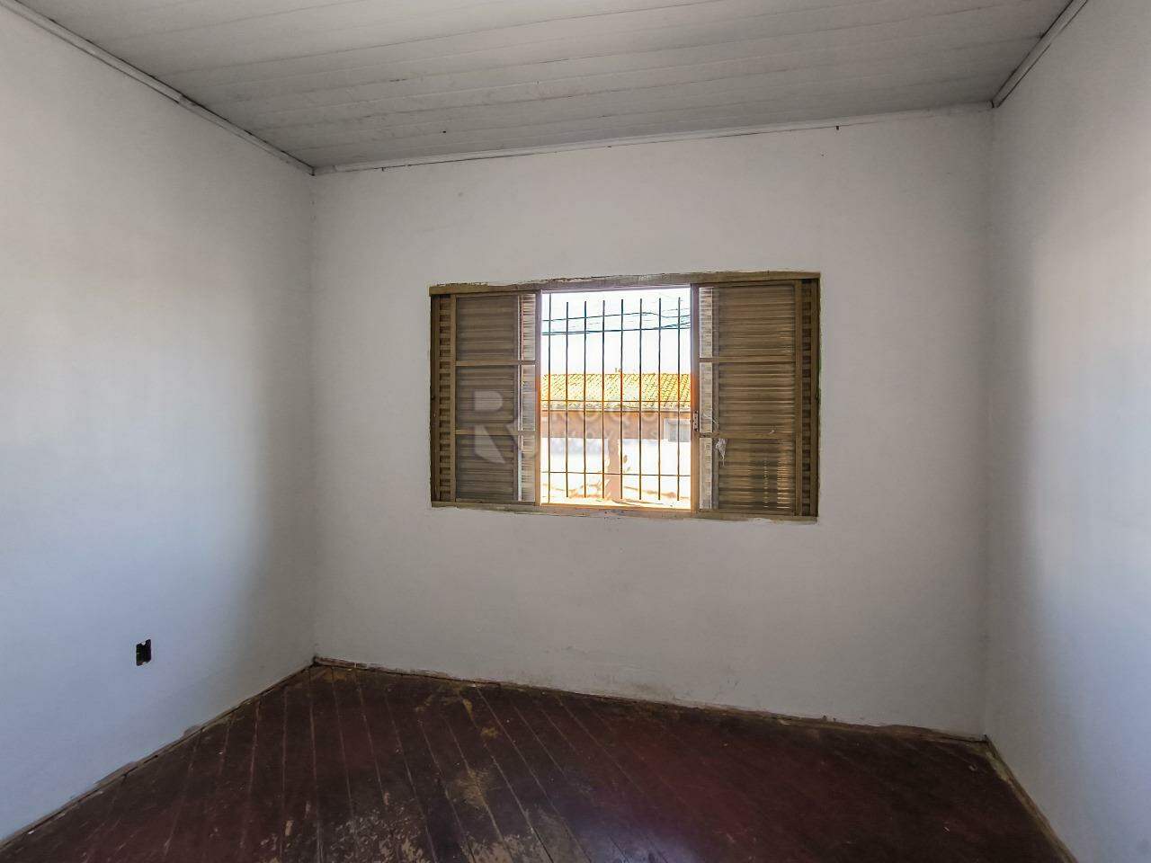 Casa Residencial à venda no bairro Vila Camargo: DORMITÓRIO 1