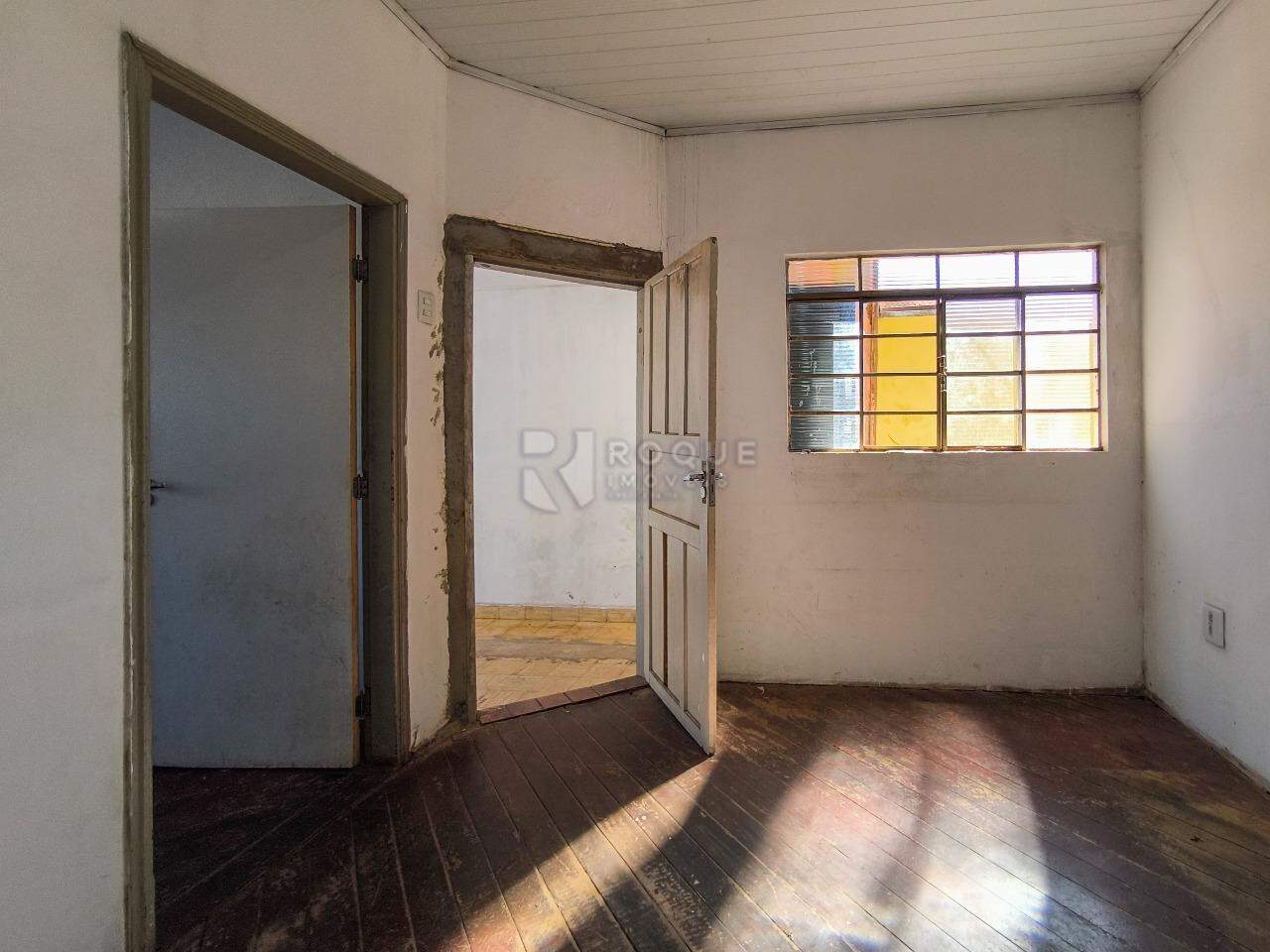 Casa Residencial à venda no bairro Vila Camargo: SALA DE ESTAR