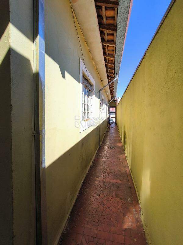 Casa Residencial à venda no bairro Vila Camargo: LATERAL EXTERNA