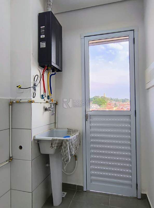 Apartamento para aluguel no bairro Jardim Esteves: Lavanderia