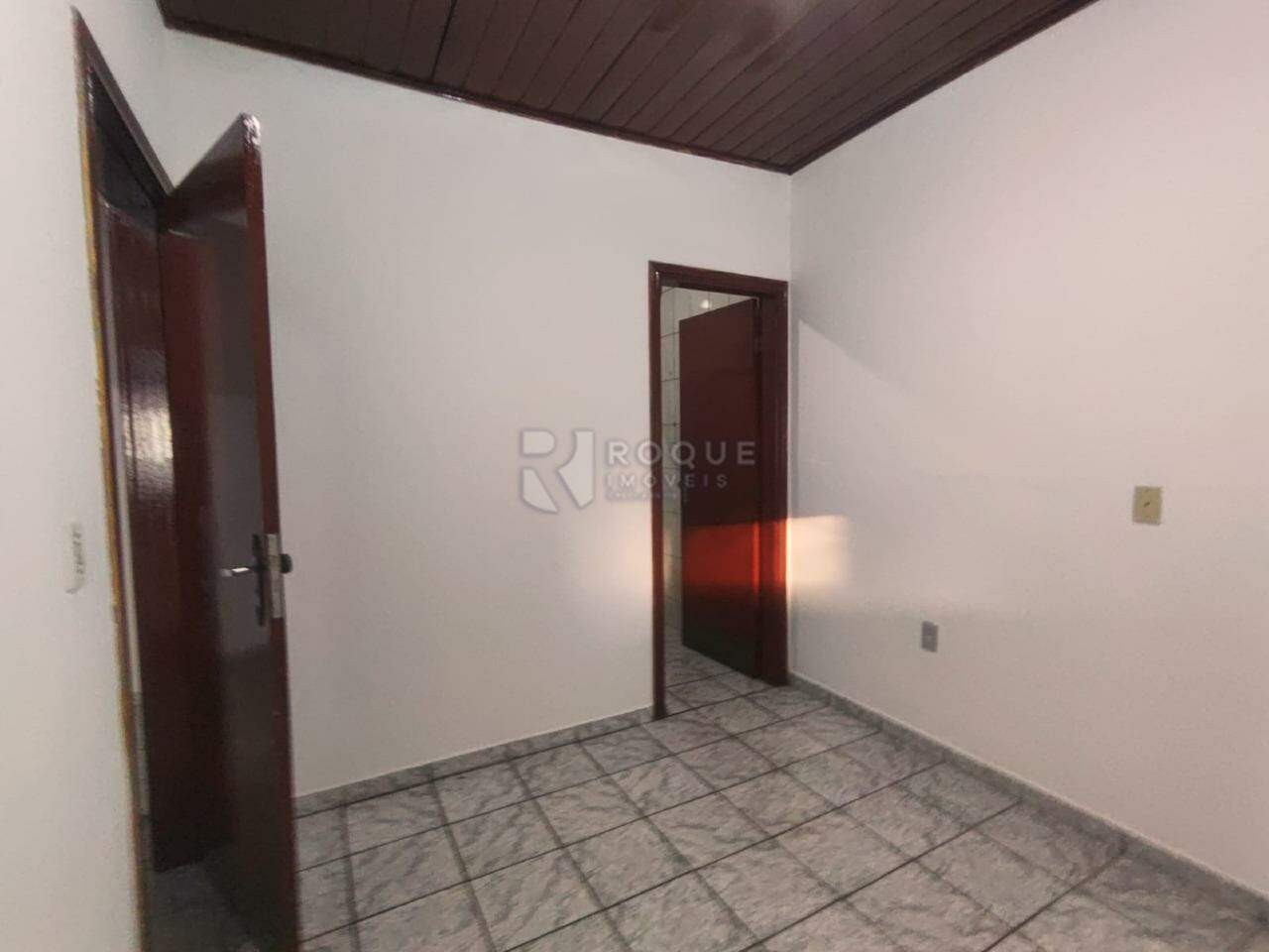 Casa Residencial para aluguel no bairro Jardim Residencial Dona Santina Paroli Peccinini: Dormitório 2 suíte