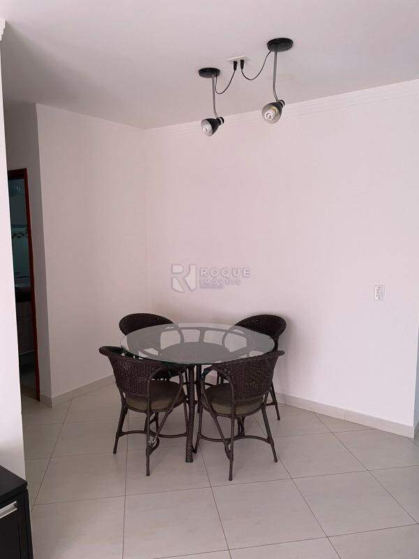 Apartamento para aluguel no bairro Vila Camargo: Sala de jantar 
