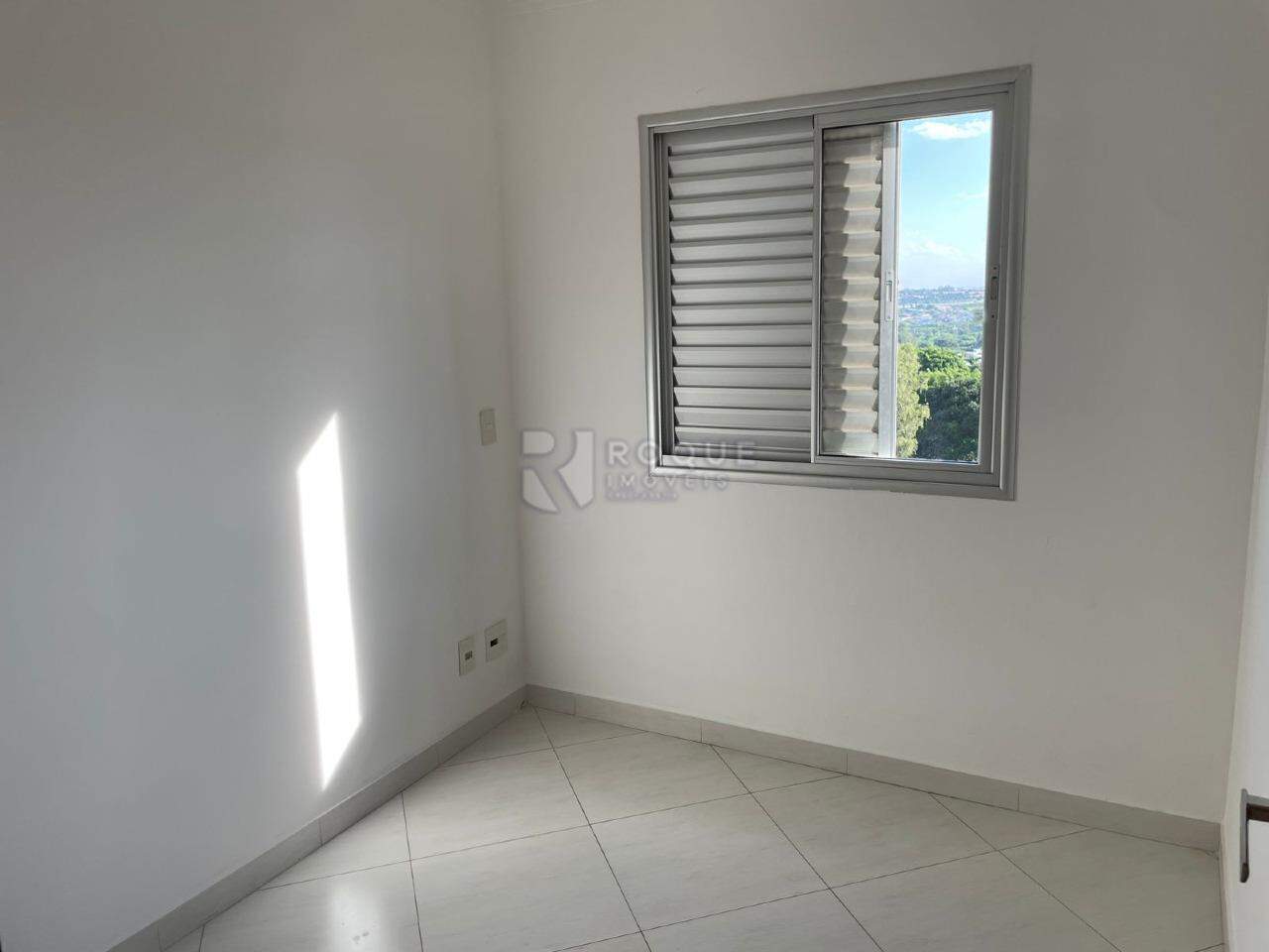 Apartamento para aluguel no bairro Vila Camargo: Suíte