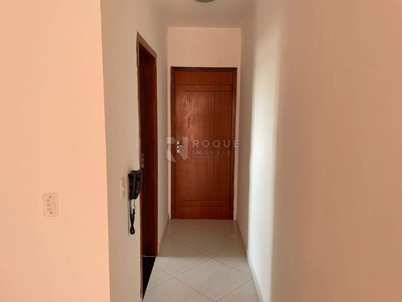 Apartamento para aluguel no bairro Vila Camargo: Hall de entrada