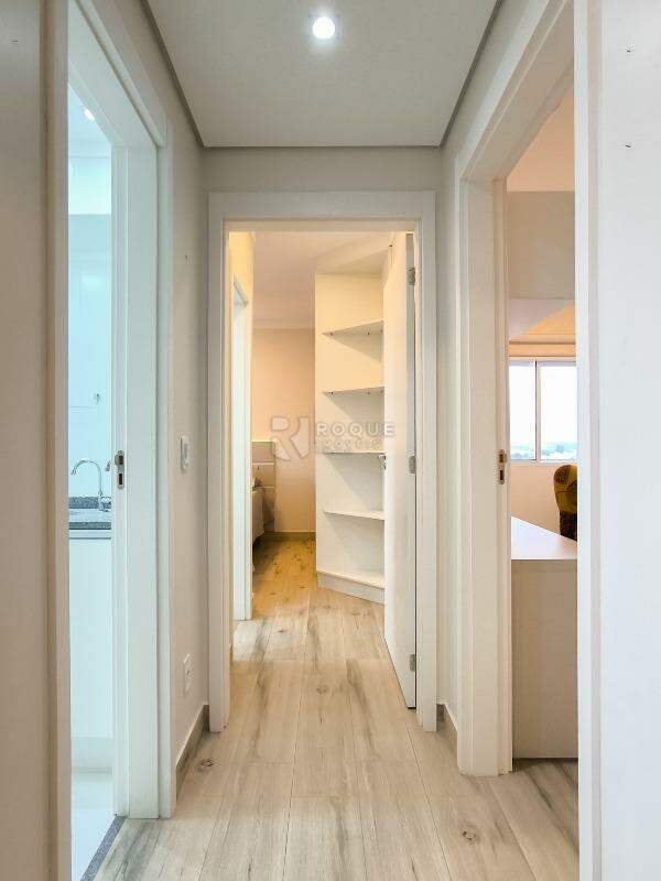 Apartamento à venda no bairro Boa Vista: CORREDOR INTERNO