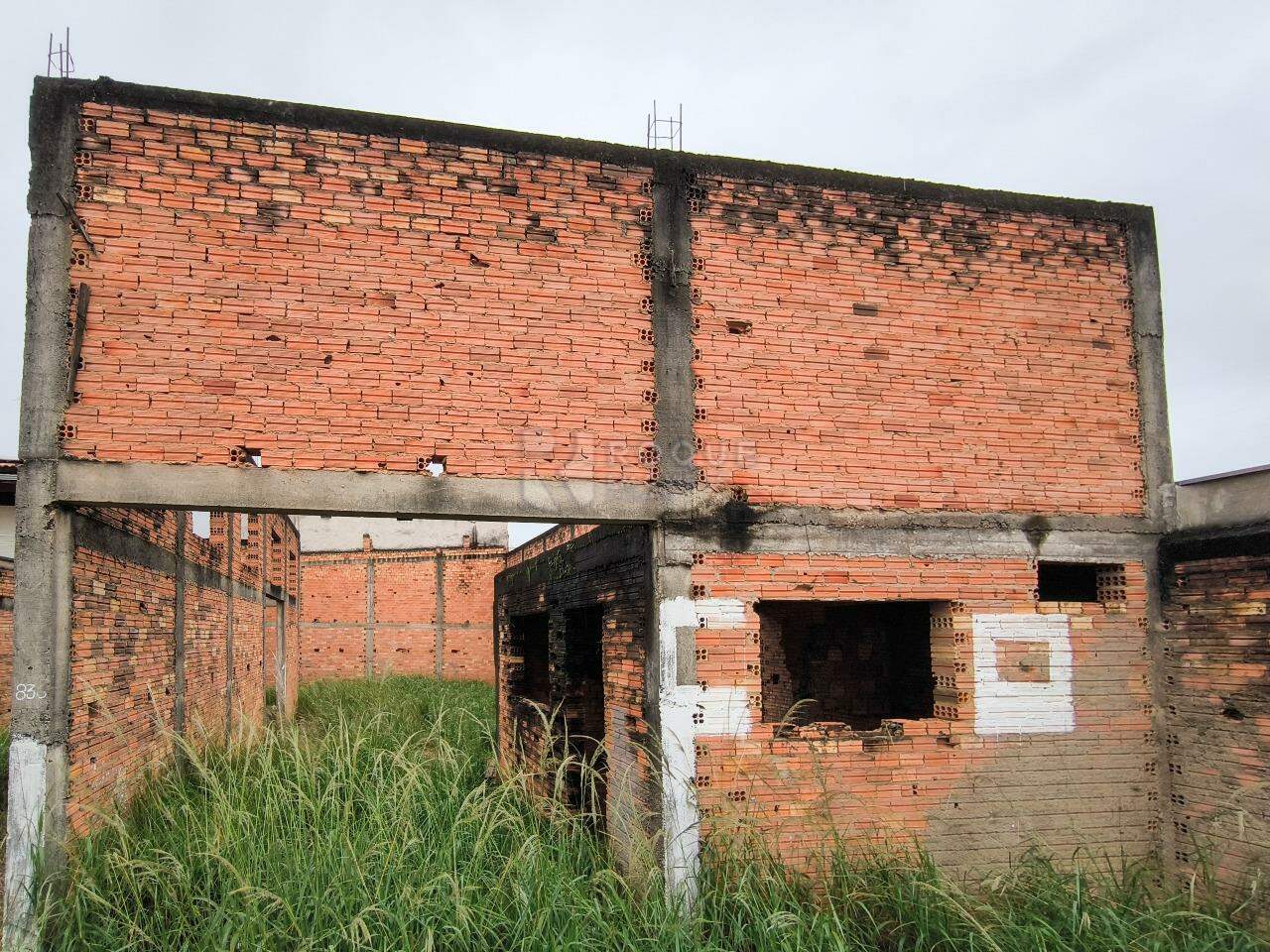 Terreno à venda no bairro Jardim Residencial Village: FRENTE