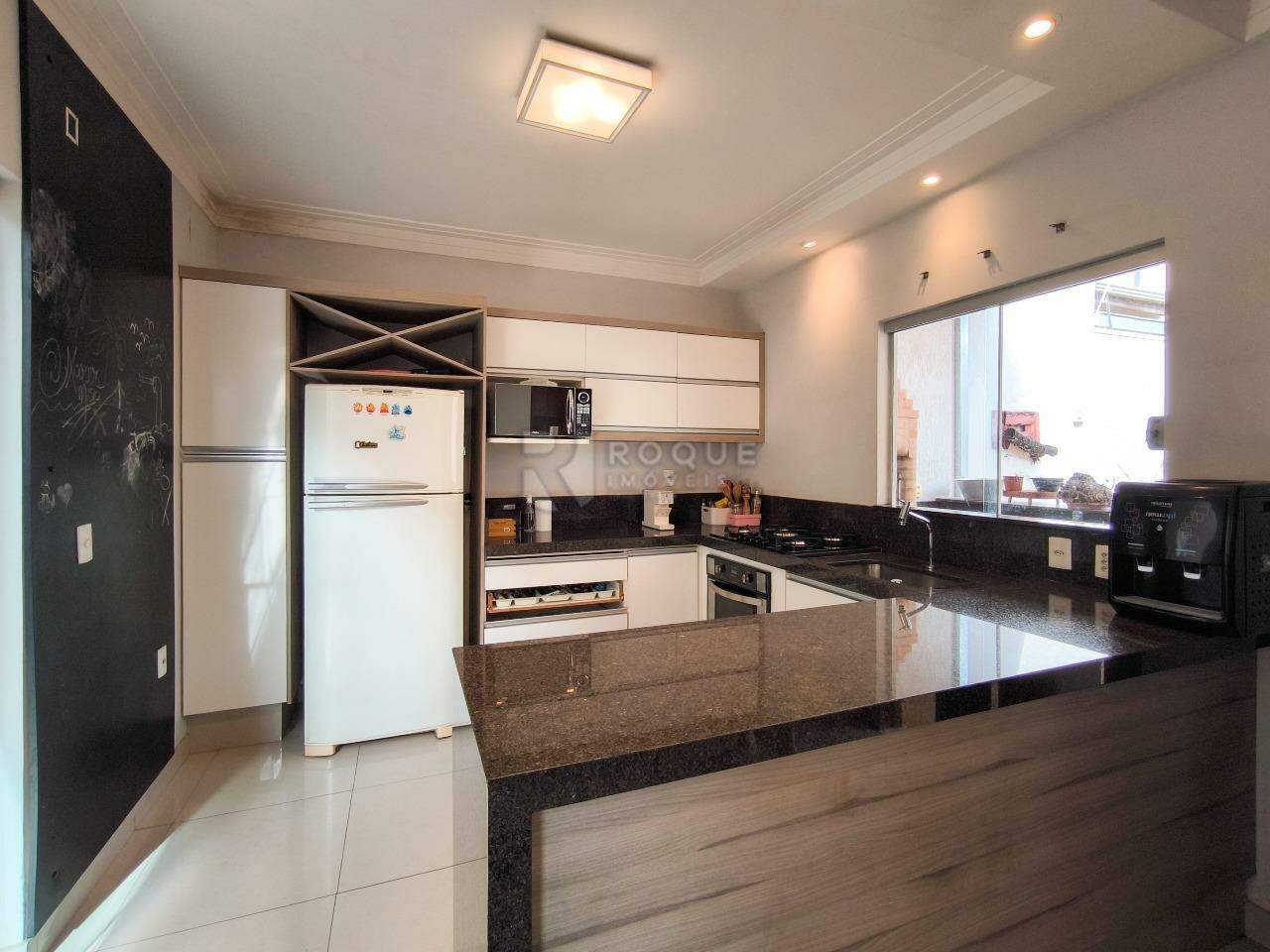 Casa Residencial à venda no bairro Jardim Residencial Alto da Graminha: COZINHA