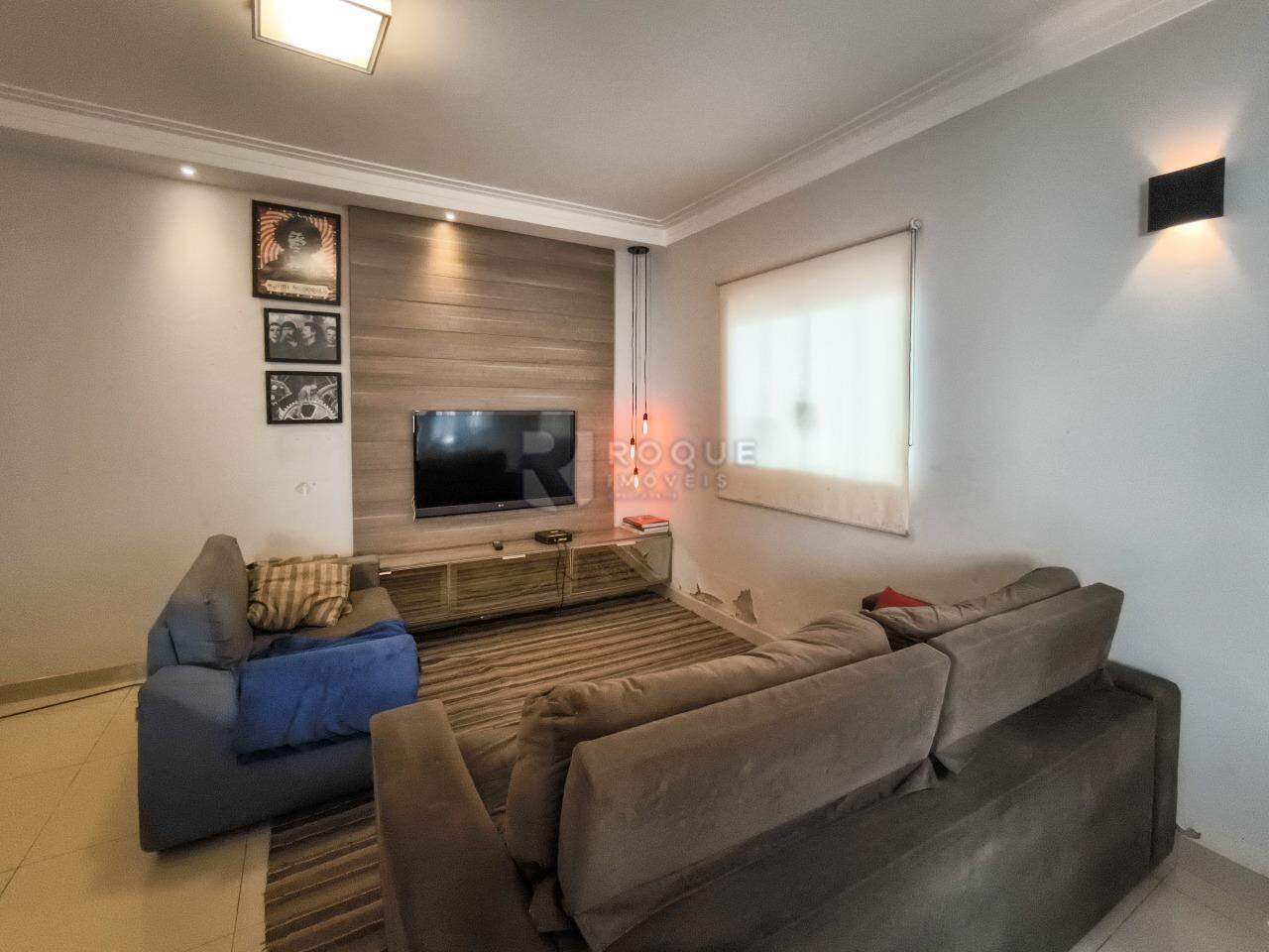 Casa Residencial à venda no bairro Jardim Residencial Alto da Graminha: SALA DE ESTAR