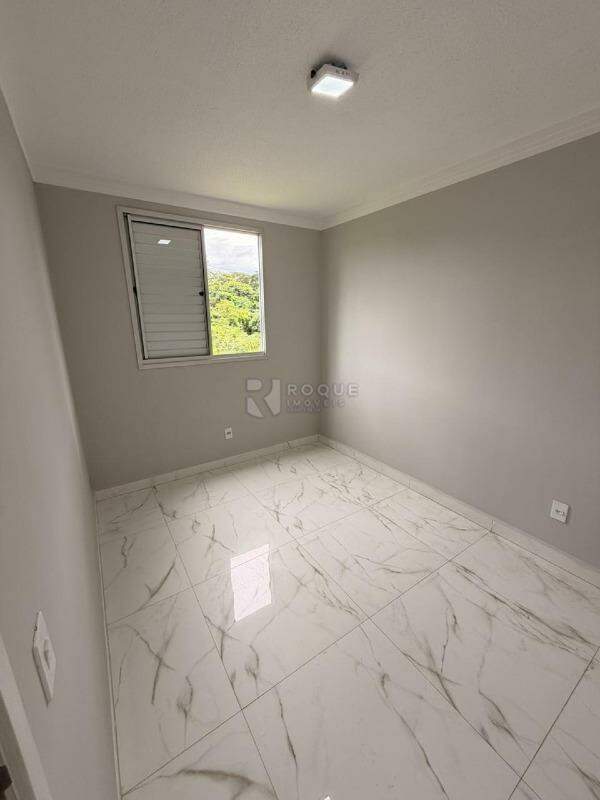 Apartamento à venda no bairro Parque Hippolyto: Dormitório