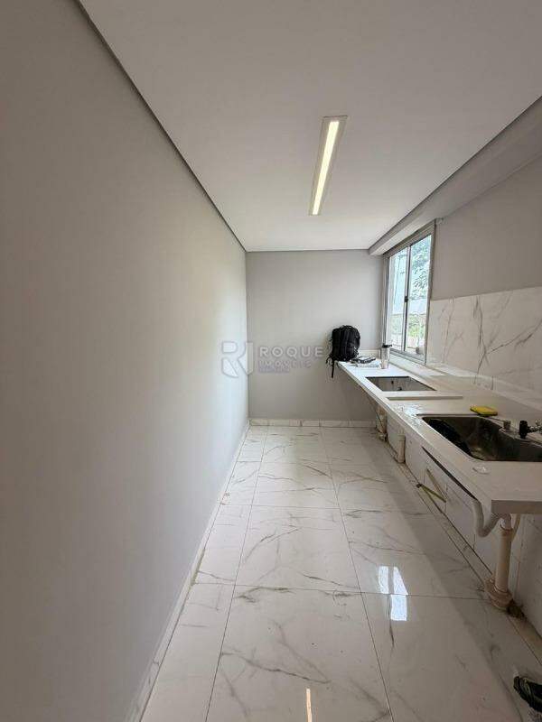 Apartamento à venda no bairro Parque Hippolyto: Cozinha