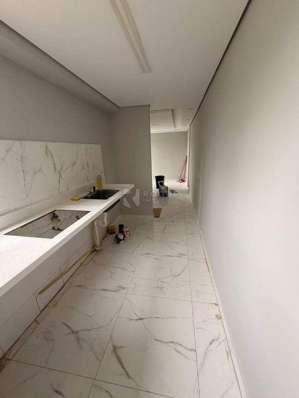 Apartamento à venda no bairro Parque Hippolyto: Cozinha