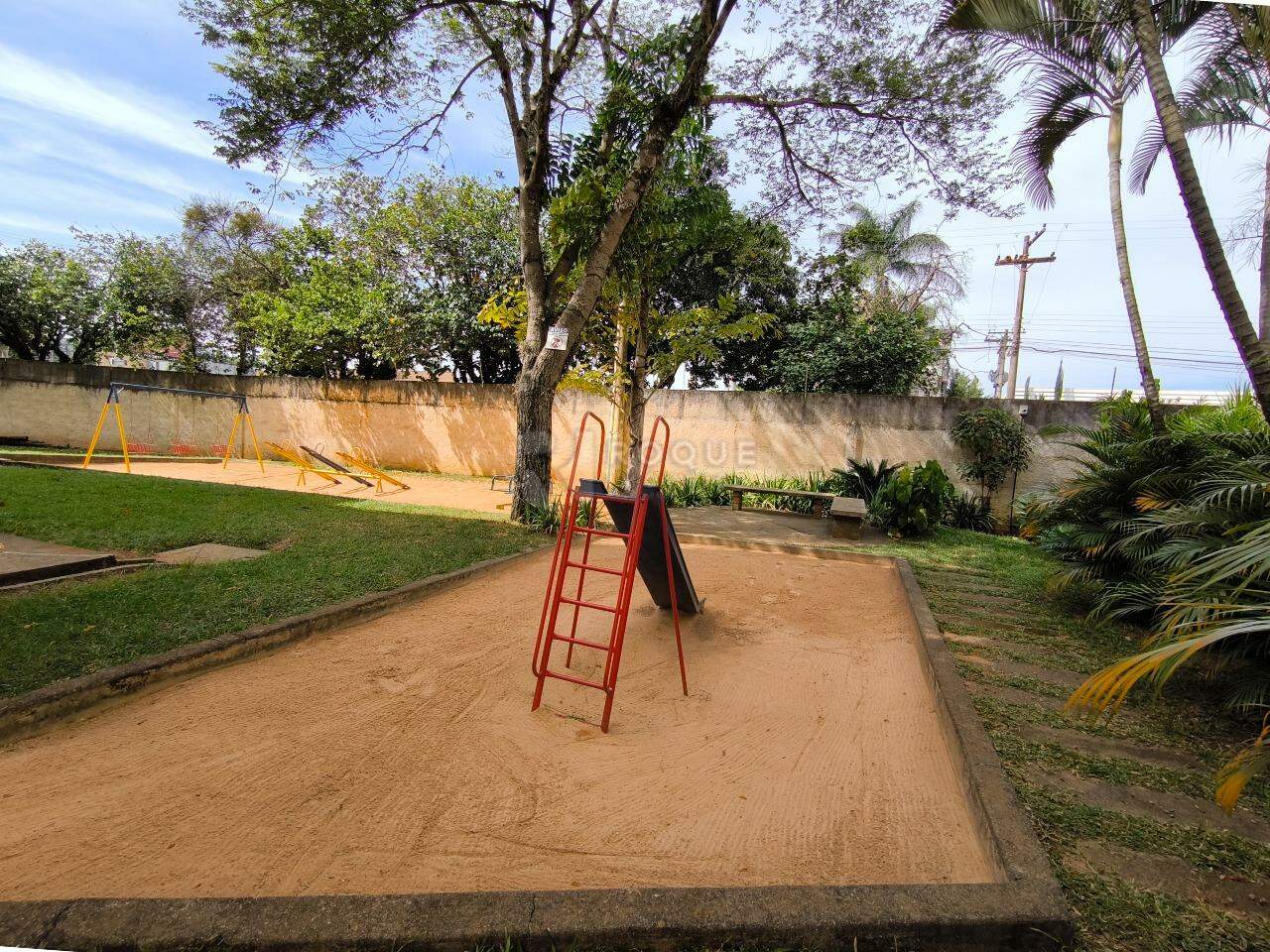 Apartamento à venda no bairro Parque Egisto Ragazzo: PLAYGROUND