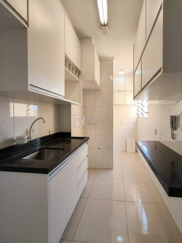 Apartamento à venda no bairro Parque Egisto Ragazzo: COZINHA