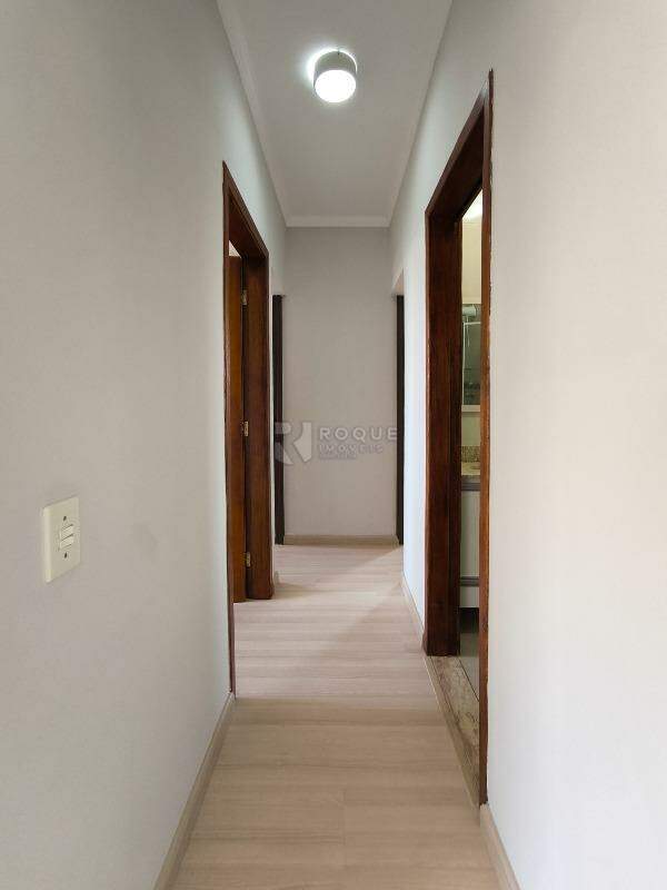 Apartamento à venda no bairro Parque Egisto Ragazzo: CORREDOR INTERNO