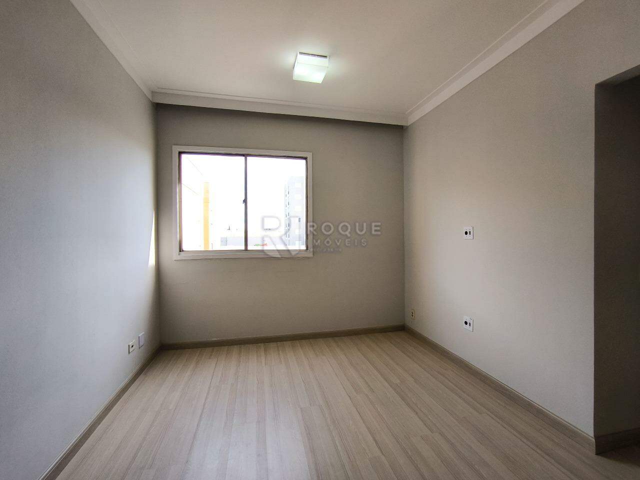 Apartamento à venda no bairro Parque Egisto Ragazzo: SALA DE ESTAR