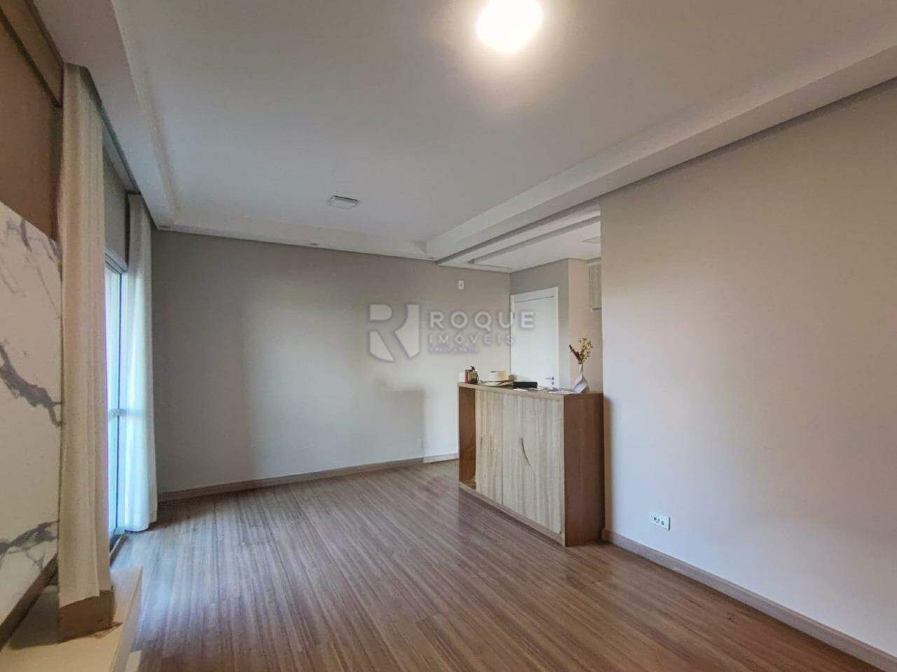 Apartamento para aluguel no bairro Jardim Senador Vergueiro: Sala