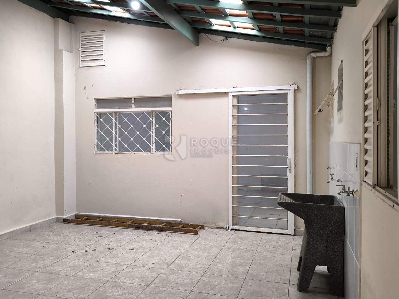 Casa Residencial à venda no bairro Conjunto Habitacional Manoel Francisco: ÁREA DE SERVIÇO