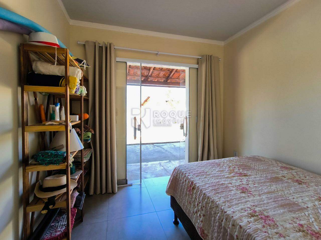Chácara à venda no bairro Bairro dos Pereiras: DORMITÓRIO 1